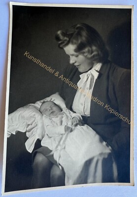 orig. Photo postcard Baden-Baden mother child 1943