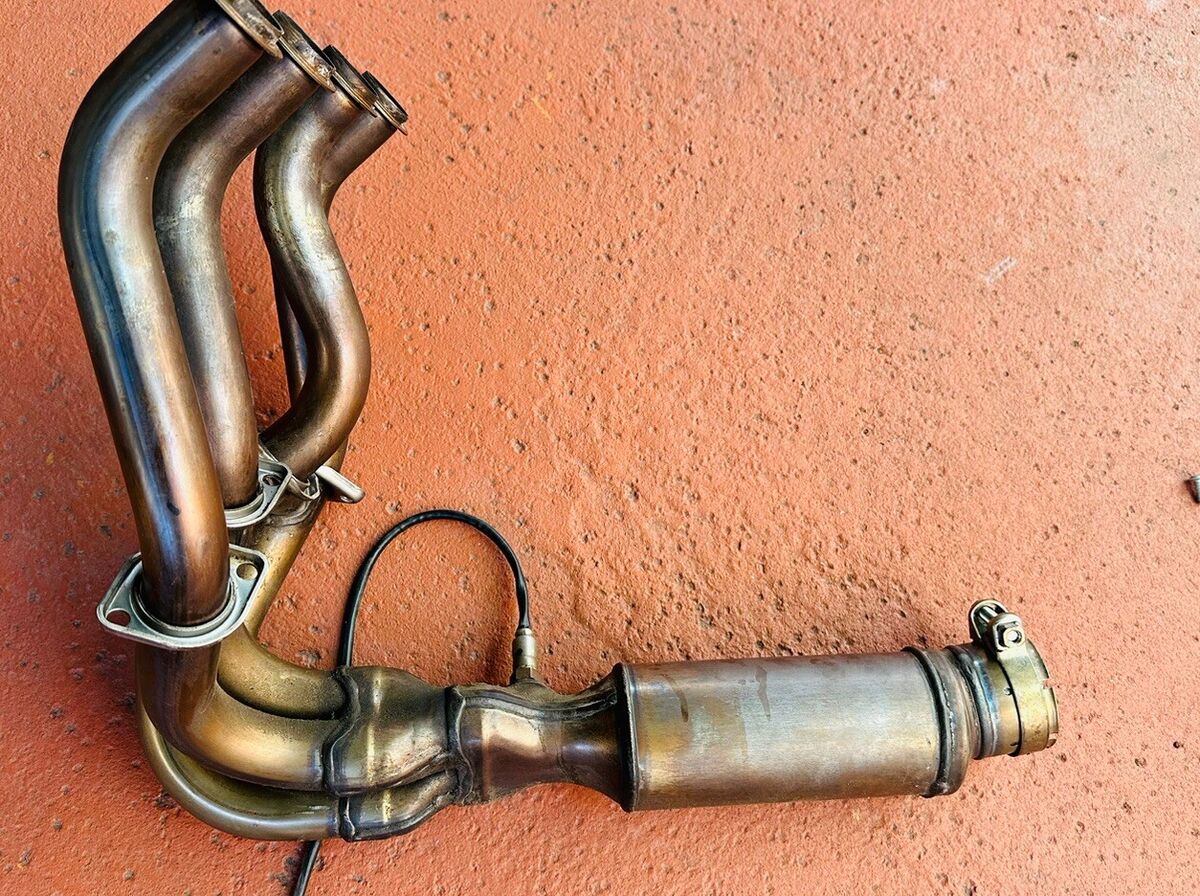 OEM Kawasaki ZX6R 2024 Exhaust Headers Down Pipes Manifold OEM Kawasaki ZX6R 2024 Exhaust Headers Down Pipes Manifold