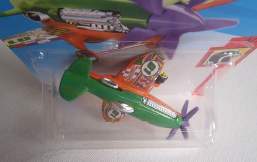 Hot Wheels 2018 HW Daredevils Mad Propz Plane 4/5- New 50th Anniversary - Picture 3 of 6