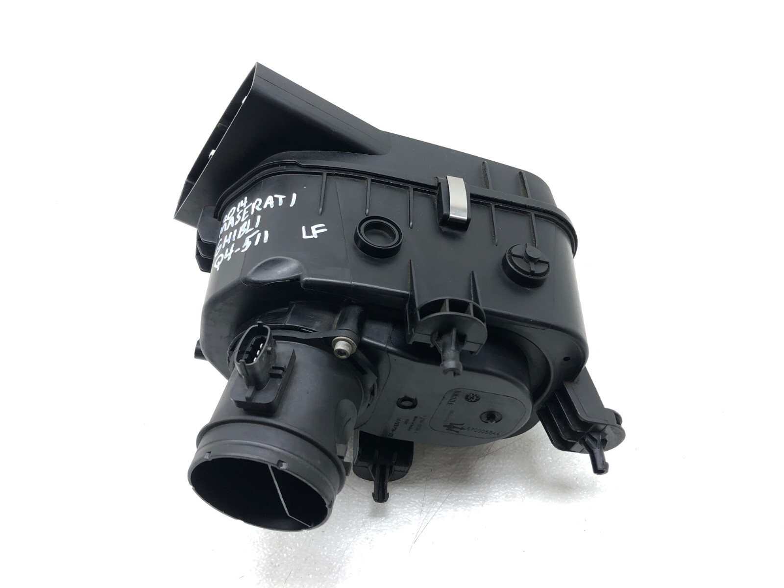 2014-2019 MASERATI GHIBLI SQ4 3.0L LEFT DRIVER FRONT AIR CLEANER FILTER BOX OEM.