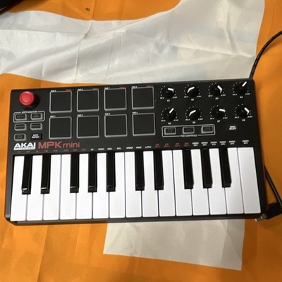 Akai MPK mini 25-Key USB MIDI Keyboard Controller Pad Triggers Arpeggiator