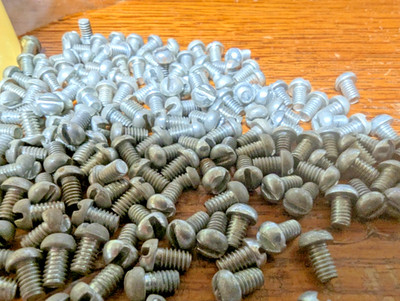 AST. 100 PC ''CADMIUM'' PLATE BOLTS  A.C. GILBERT ERECTOR SET ORIGINAL