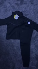 Nike Tech Fleece - Black - Size Small