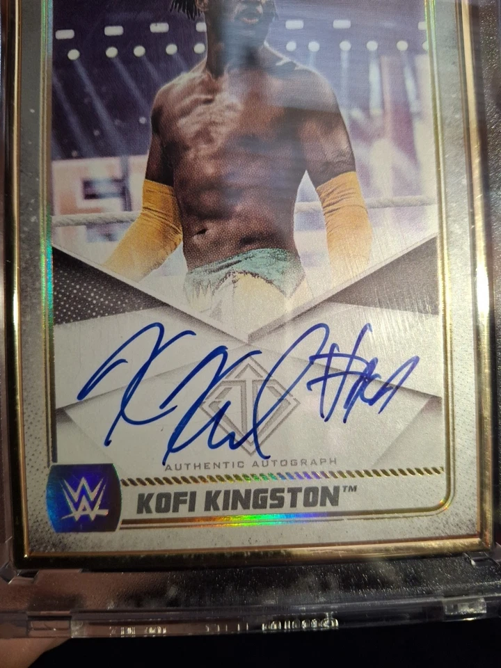 WWE 2020 Topps Transcendent Gold Framed Autographs Kofi Kingston /25 #A-KK RARE - Image 3 of 4