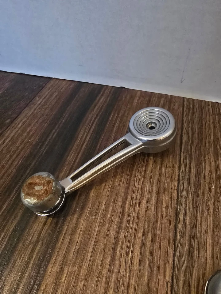 Perilla de manija de ventana (par) para camión/Bronco serie F 1973-79 Foto 3 de 4