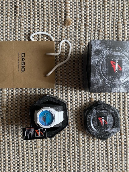 Reloj Casio G-shock Blanco Con Azul