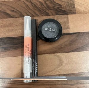 Stila 3-Piece Ensemble de maquillage - Glace à lèvres, lin liquide brillant & Fardeau à paupières - neuf