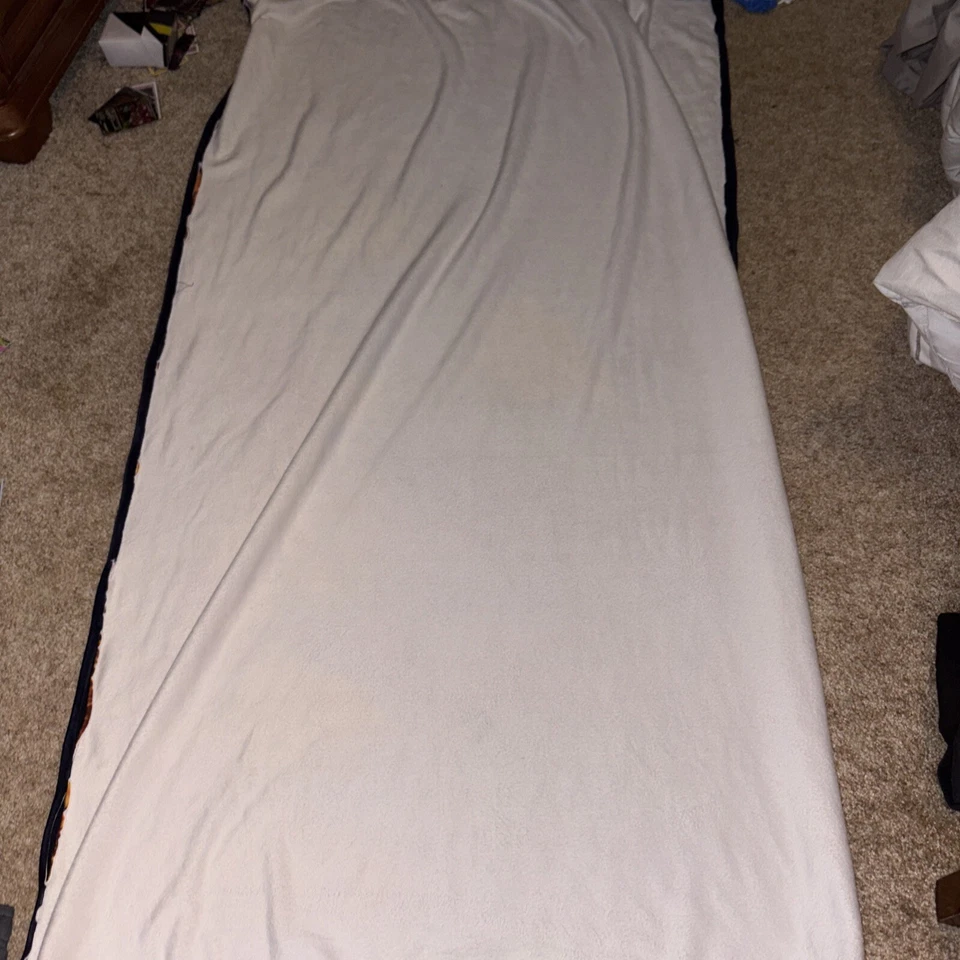 Manta Dragón de Fuego Delgada Ligera Detallada  Foto 3 de 4