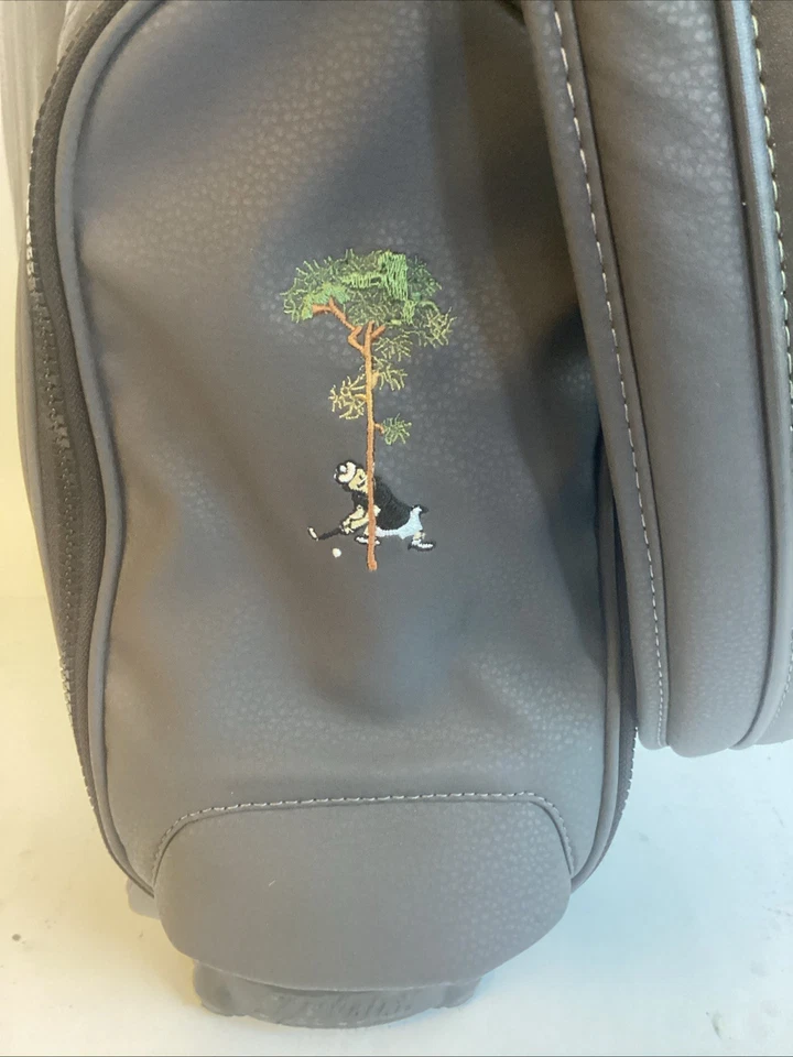 Bolso Titleist Links Master Series de cuero con emblema de pino Foto 2 de 4