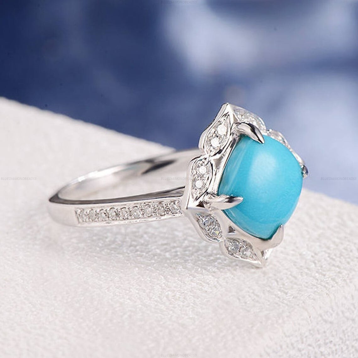 Bague Art Deco Opale Noire et Diamants sur Platine | Galerie Pénélope