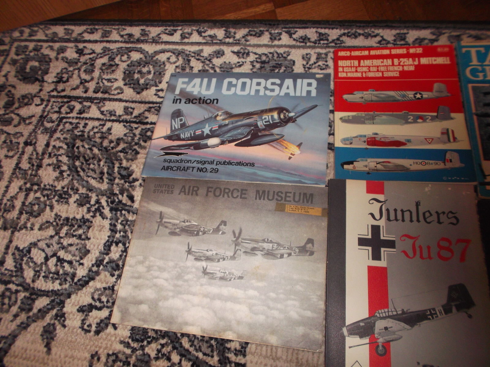 Lot of 8 WWll Aircraft Books - Softcover - P-38, P-51, B-25A, F4U, FW190