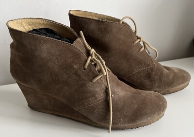 CLARKS ORIGINALS YARRA DESERT WALNUT SUEDE WEDGE ANKLE BOOTS SIZE
