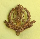 BRASS KC WW1 MILITARY POLICE CAP BADGE - D401