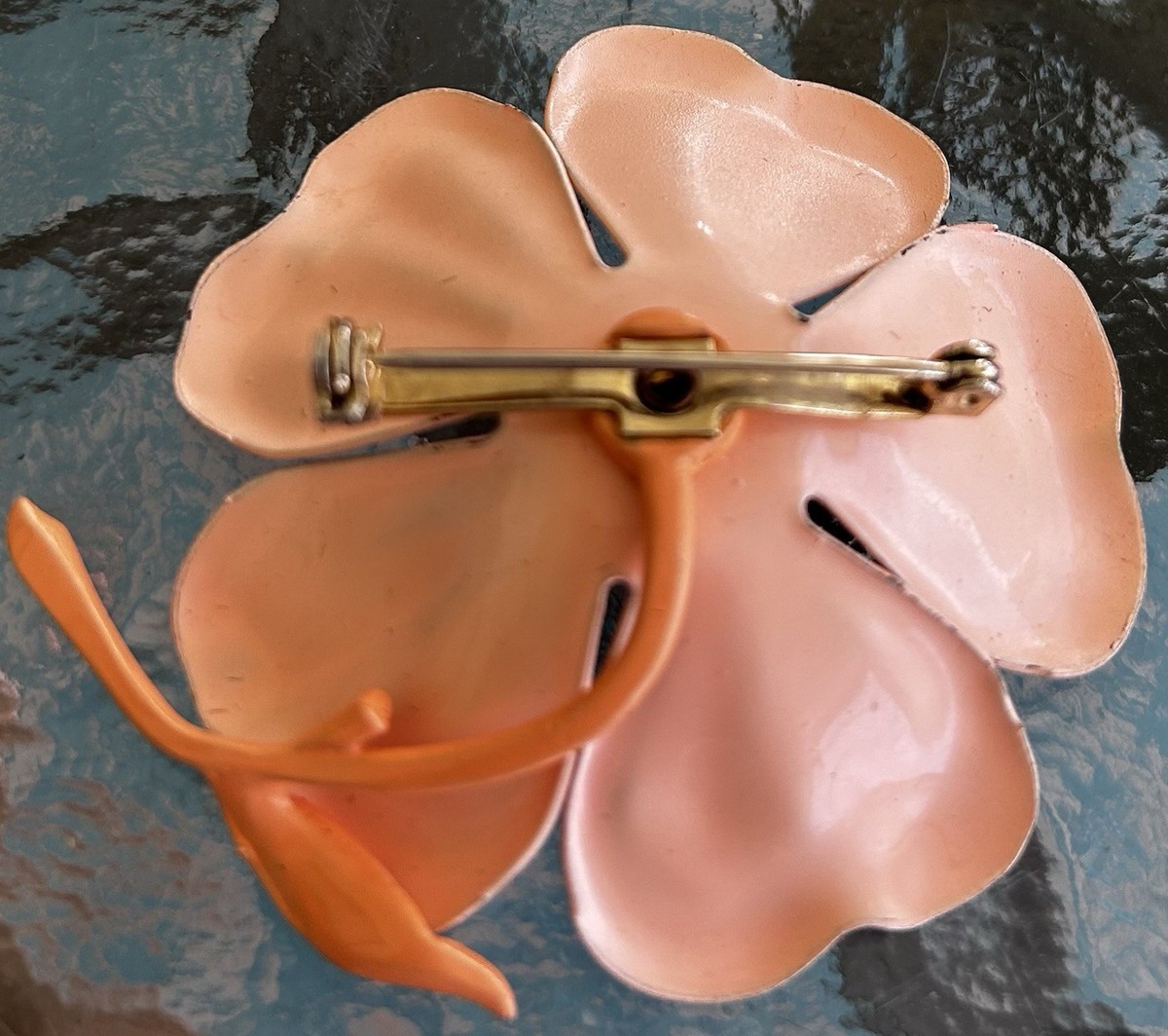 Vintage 1960's Peach Colored Enamel on Metal Flower Pin / Broach