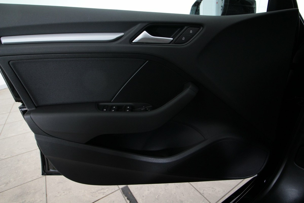 Audi A3 1,2 TFSi 110 Attraction SB