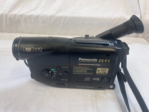 Panasonic VHS-C Movie Camera NV-R11B Black for Spares or Repairs Charity Listing - Picture 5 of 13