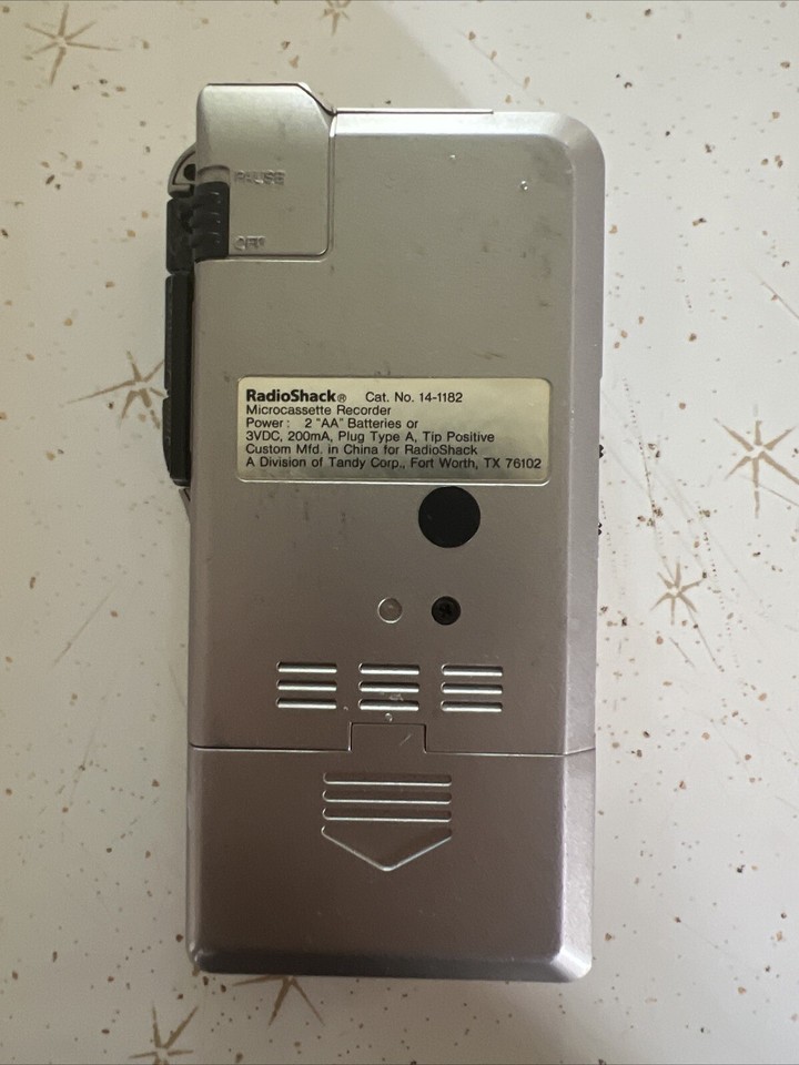 For Parts Repair Radio Shack Micro 43 Microcassette Player Recorder Vox