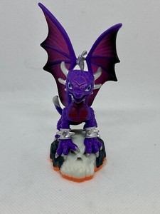 CYNDER - UNDEAD ELEMENT SKYLANDERS GIANTS  FIGURE