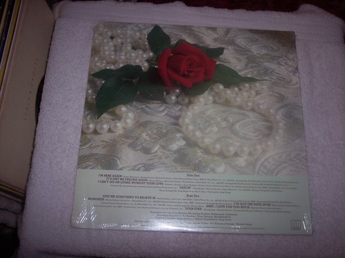 LP--THELMA HOUSTON--THE DEVIL IN ME **FACTORY SEALED** #205 - Picture 2 of 4