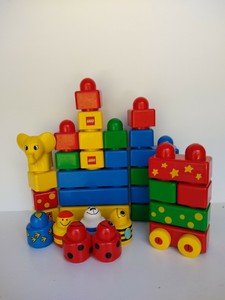 lego duplo bebes