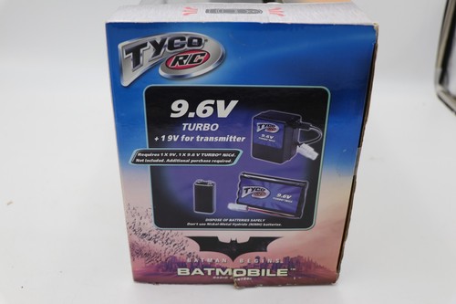 Radiocomando radiocomandato Tyco Batman Begins Batmobile 2005 nuovo sigillato scatola Dmg - Foto 4 di 8