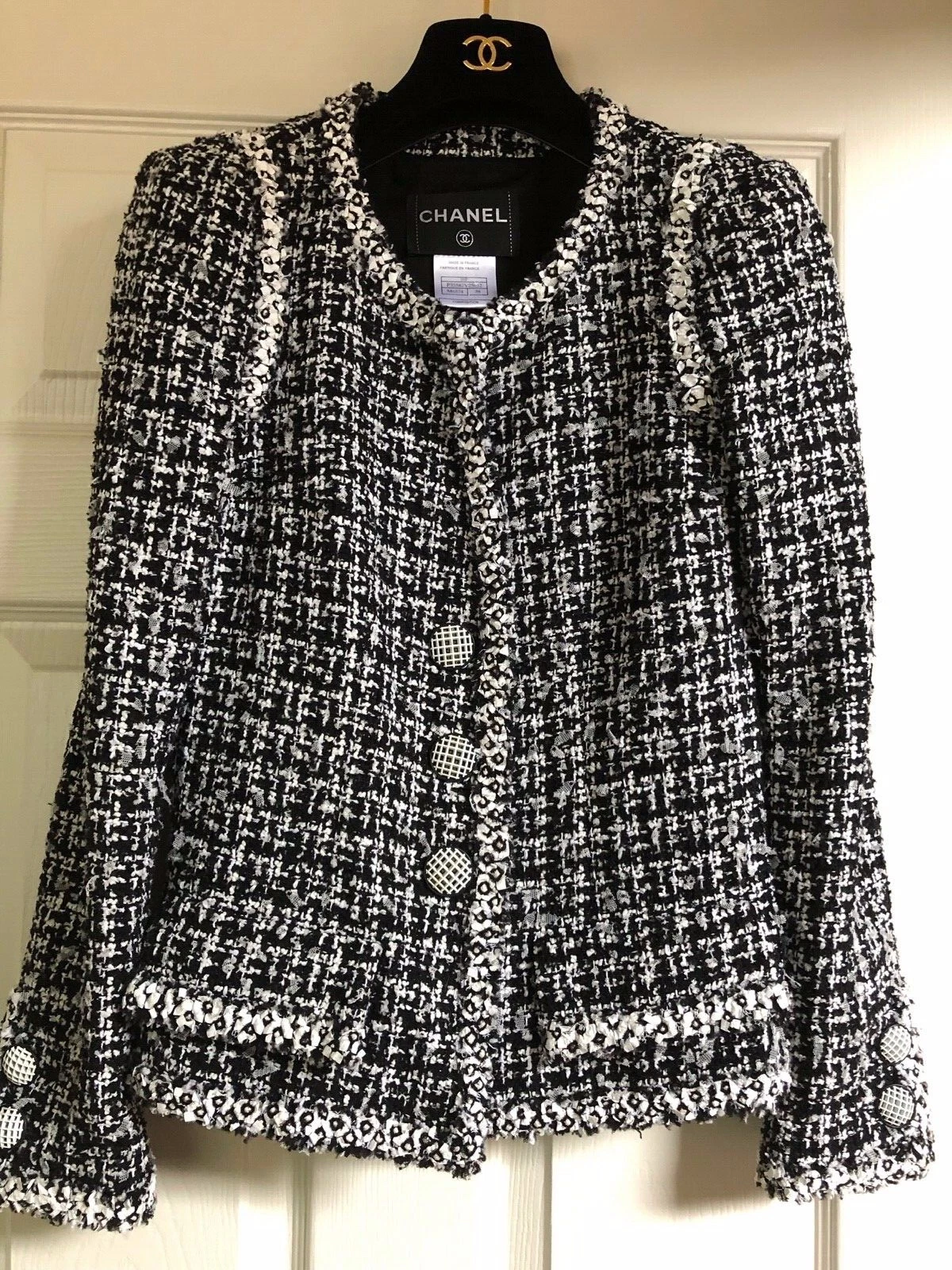 CHANEL 09P VINTAGE TWEED GIACCA NERA IMPANATA BORDO CAMELIA CC BOTTONI FR38 40 $8K