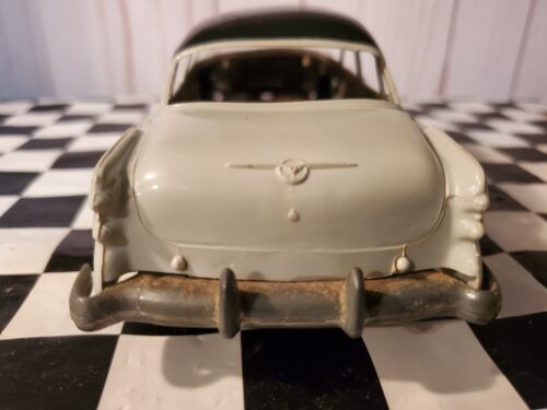 AMT 1954 55 Buick Roadmaster Dealer Friction Promo 1:25 Scale Plastic Model Car - Picture 3 of 9