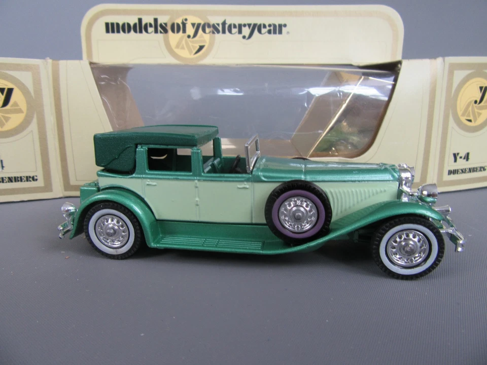 D30 Matchbox Models Of Yesteryear Y-4 Duesenberg Model J 1930 Green IN Box 1:43 - Image 2 of 4