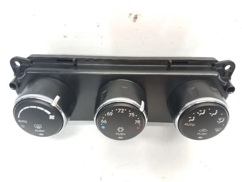 Controle de temperatura Chrysler Sebring 2007 com temperatura automática  - Imagem 2 de 4