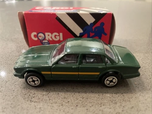 CORGI JUNIORS 'JAGUAR XJ40 CAR'. GREEN. 1:64. VINTAGE. MIB/BOXED.