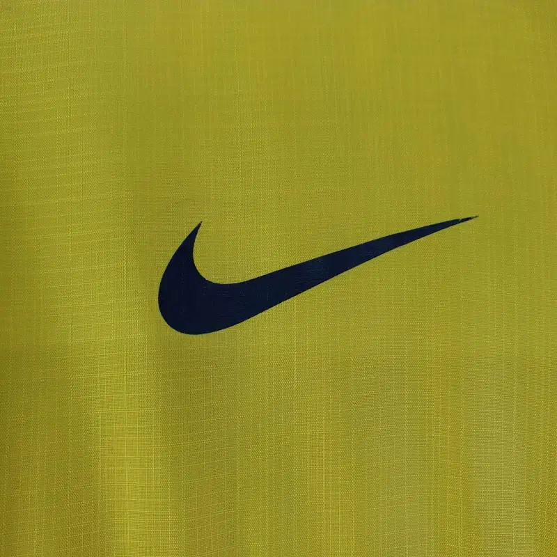 Nike Unisex 95 Quilted Hoodie Jacket - Size L thumbnail 6