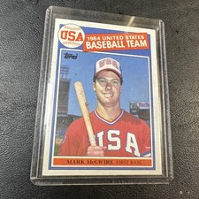 Topps Mark McGwire #401 Rookie Card 1984 Baseball Card Collectible. rookie card picture