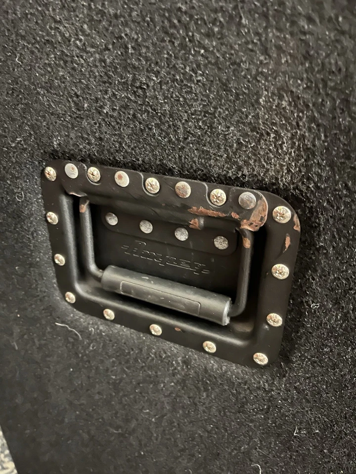 Ampeg 4 X 10 Bass Cabinet BSE410HLF 400 Watts 4 Ohms - Image 4 of 4