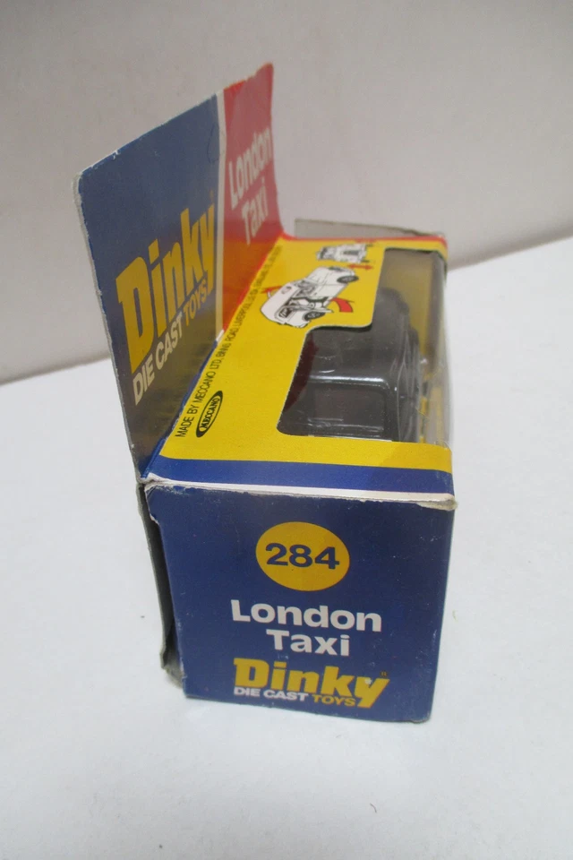 Dinky Model No. 284 London Austin Black Taxi Cab Opening Doors in Original Box  - Image 3 of 4