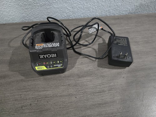 ryobi NEW circular Saw And NEW rotating Head Flashlight. And Lightly Used Drill. - Picture 10 of 11