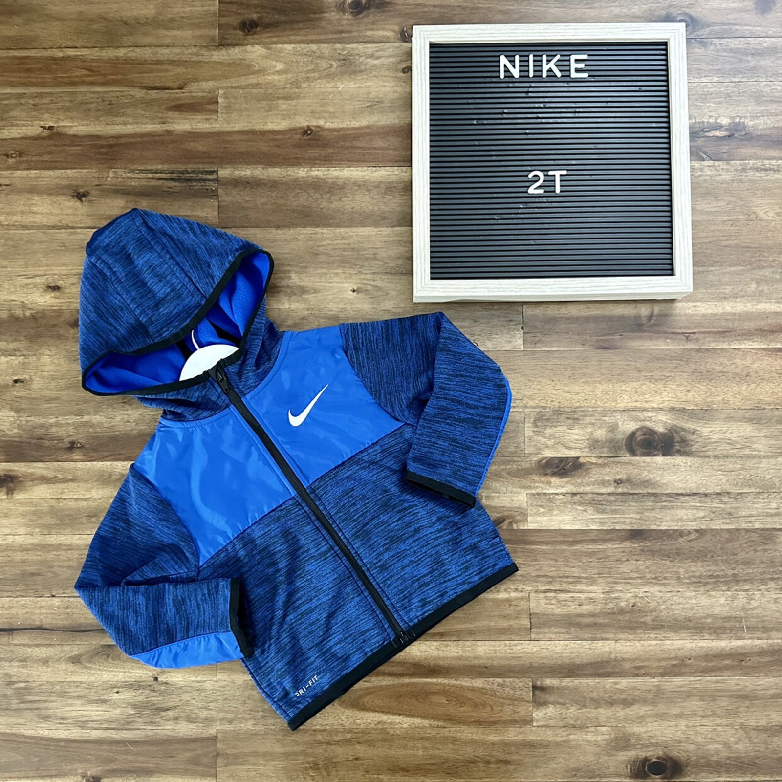SACAI X NIKE NUOVO Nike blu Dry Fit pile felpa con cappuccio manica lunga cerniera giacca sportiva 2T