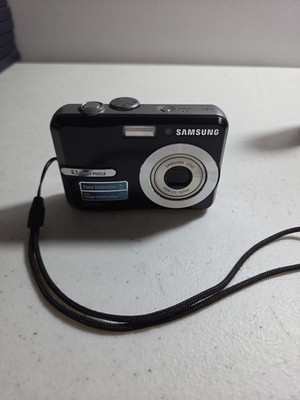 Samsung S860 Compact Digital Camera 8.1MP 3x Zoom Black, Tested