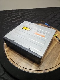 04-09 Jaguar XJ8 Navigation CD DVD Player 2R83-10E887-AG OEM