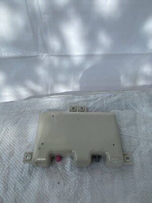 12-19 BMW 650I 640I M6 LEFT MULTI BAND DIVERSITY ANTENNA SIGNAL UNIT OEM MODULE