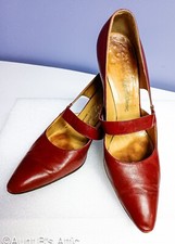 Shoes Ladies Vintage 60's Roger Vivier Paris Red Leather Single Strap Pumps 8AA