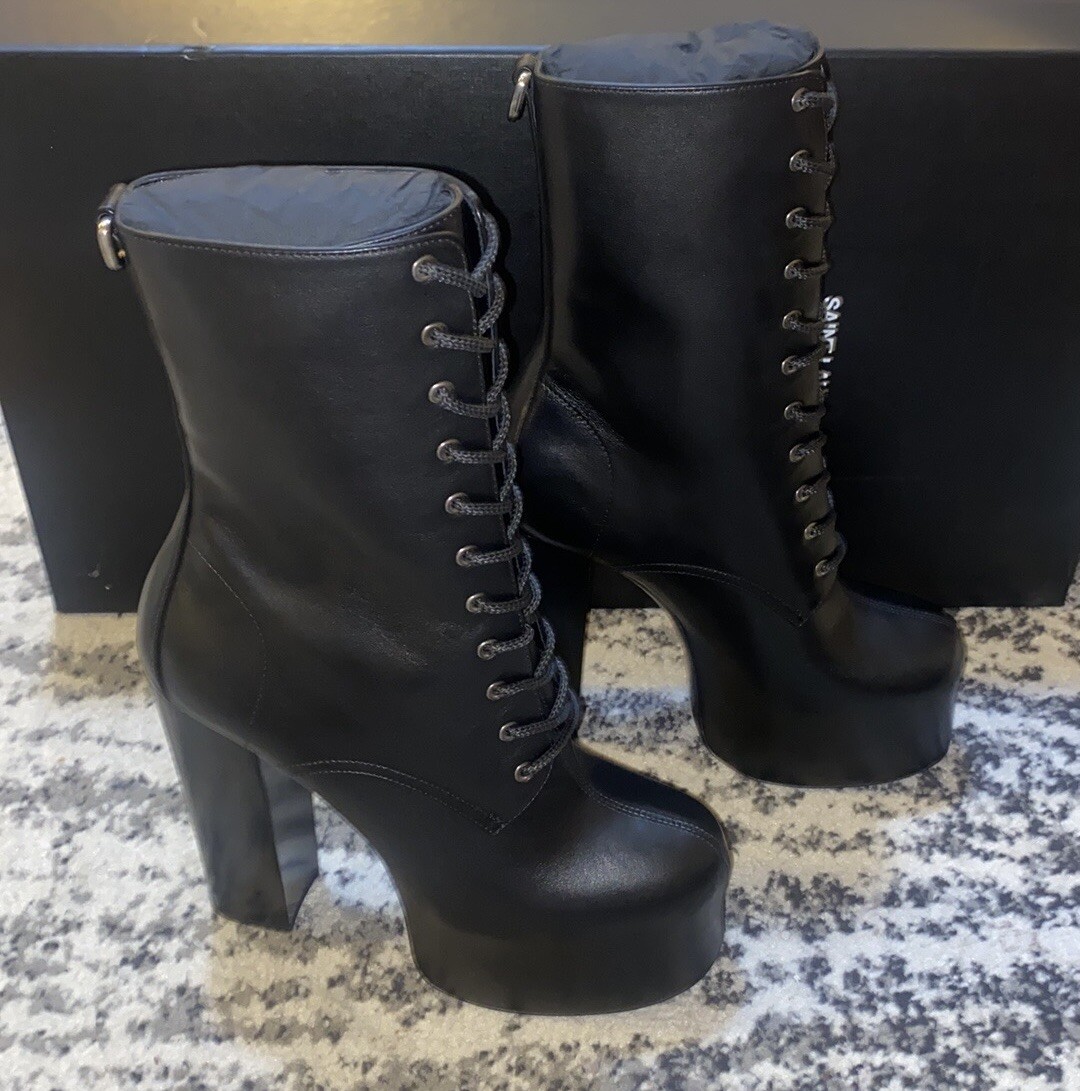 Saint Laurent Stivaletto plateau stringato ciliegia in pelle liscia taglia 39