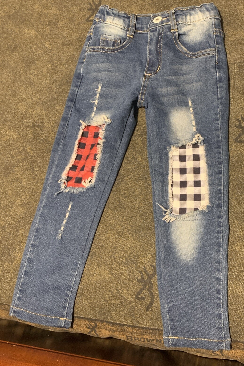 Sz 4 Listing #824