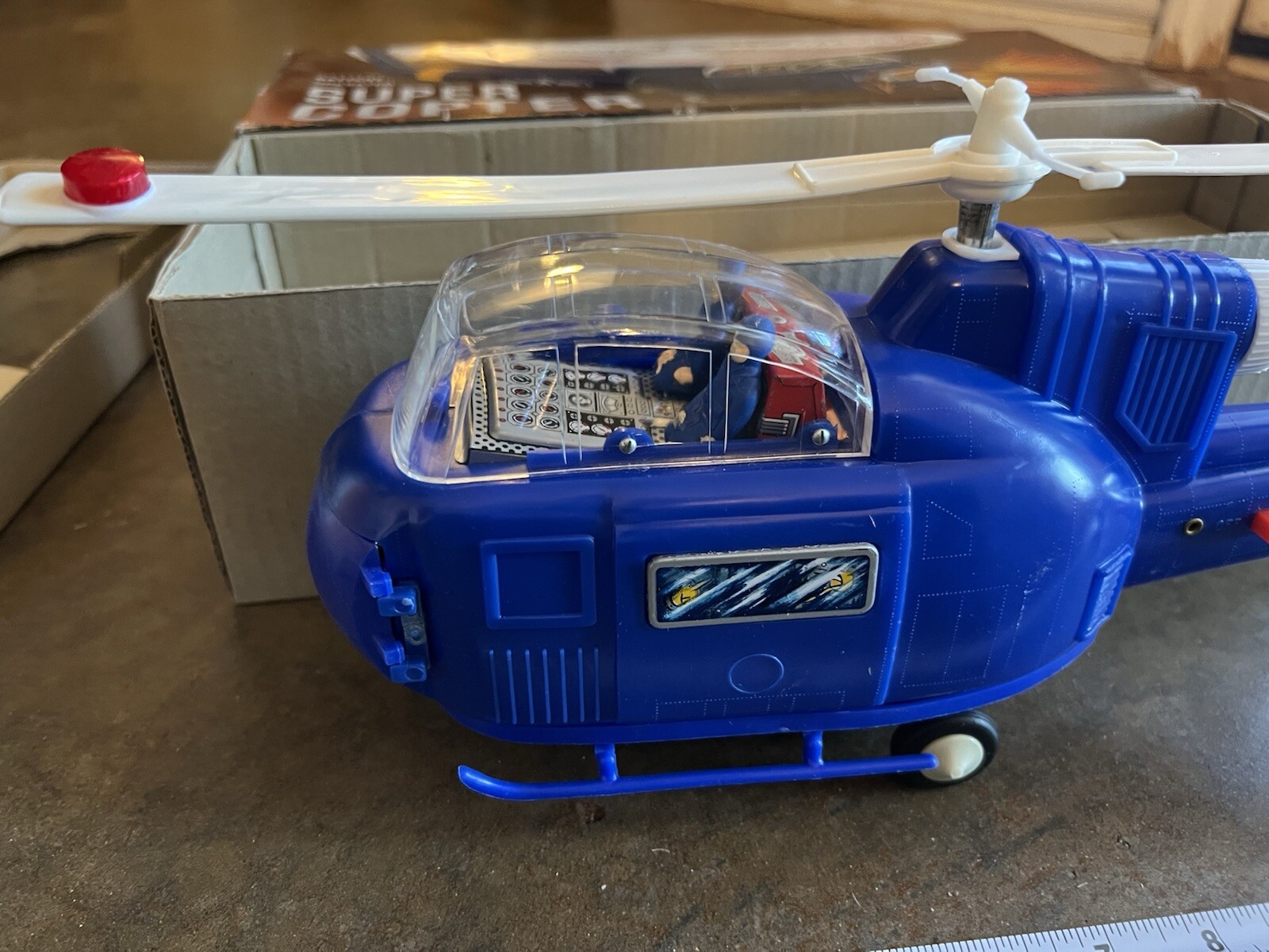 Picture 4 of 24
