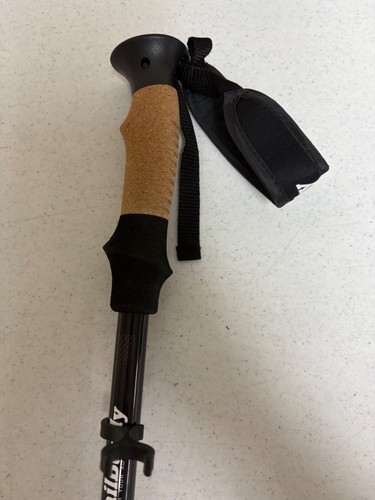 Bastones de Senderismo TrailBuddy Ajustables Aluminio Corcho Bastones de Trekking Negros-NUEVOS - Imagen 5 de 11