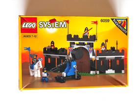 LEGO Castle 6059 Knight's Stronghold 1990 COMPLETE w/ Box & Instructions