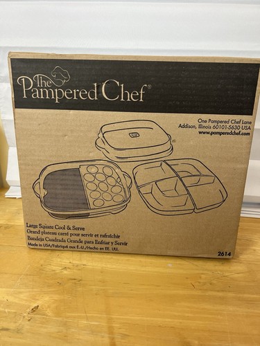 NEW Pampered Chef Large Square Cool and Serve #2614 - Picture 3 of 5