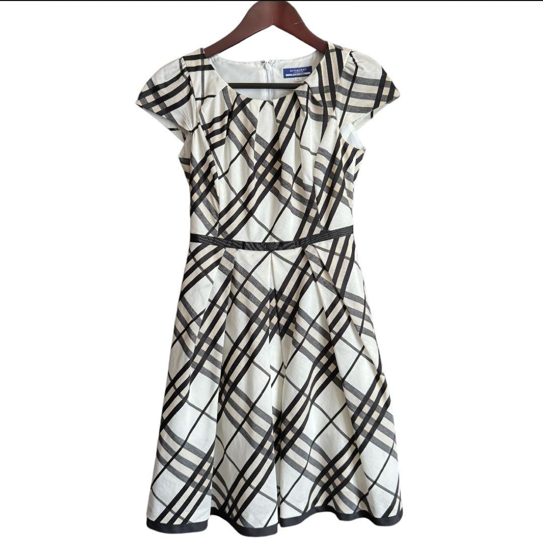 Burberry Blue Label Dress Short Sleeve Nova Check White Size Burberry Blue Label Dress Short Sleeve Nova Check White Size