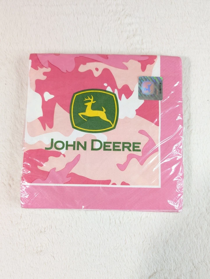 Juego de platos y servilletas John Deere rosa camuflaje | Decoración de fiesta de chicas de campo Foto 4 de 4