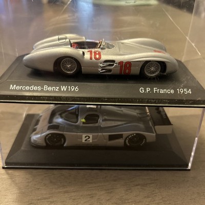 Paul s Model Art Mercedes Benz Classic #18 W196 Race Car & #2 Lot Of 2 Cases Bad