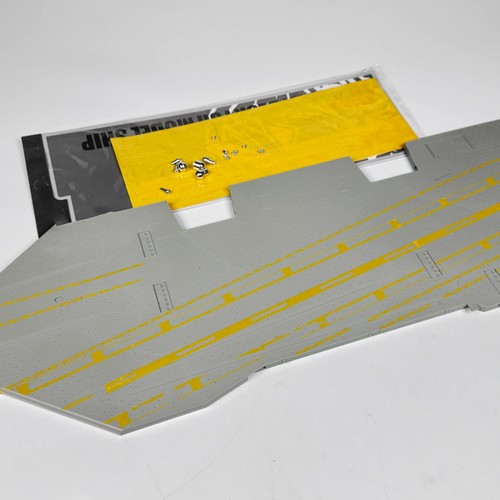 1/350 USS Gerald R.Ford CVN-78 Masking Sheet+Metal Radar Kit for Trumpeter 056nP - Picture 2 of 10